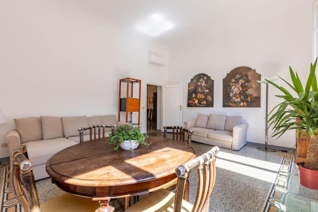 Academia Of Davide Spacious Apartment Florence Exterior photo